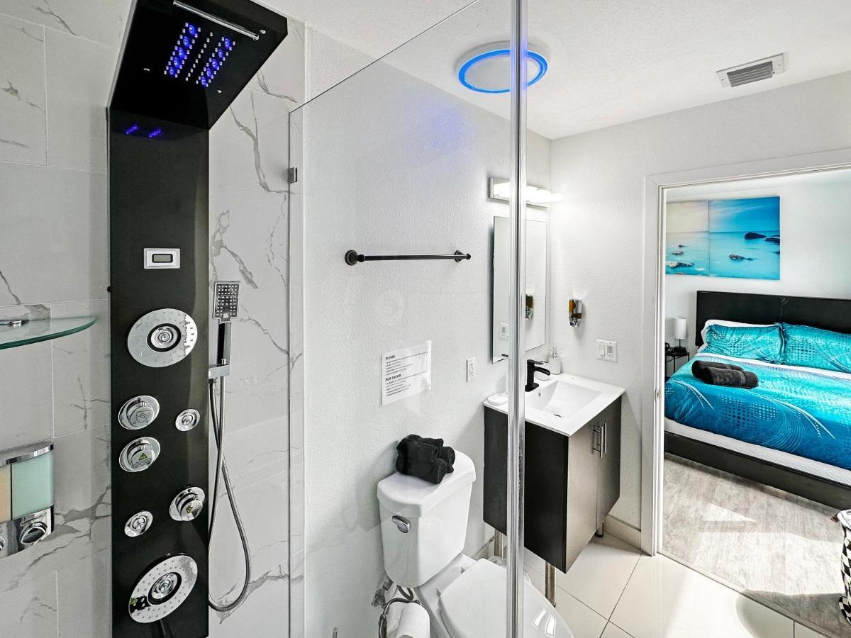 Vacay Spot Experience Luna Sky! 65" Tv Bar, Bbq, Shower Massage Jets, Music, Go To Fl Keys 霍姆斯戴德 外观 照片
