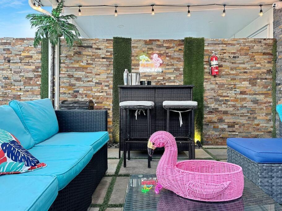 Vacay Spot Experience Luna Sky! 65" Tv Bar, Bbq, Shower Massage Jets, Music, Go To Fl Keys 霍姆斯戴德 外观 照片